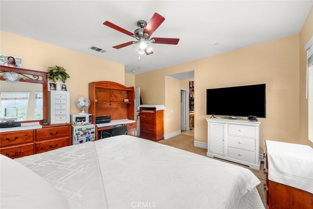 San Bernardino, California, 92407, United States, 5 Bedrooms Bedrooms, ,3 BathroomsBathrooms,Residential,For Sale,1981349