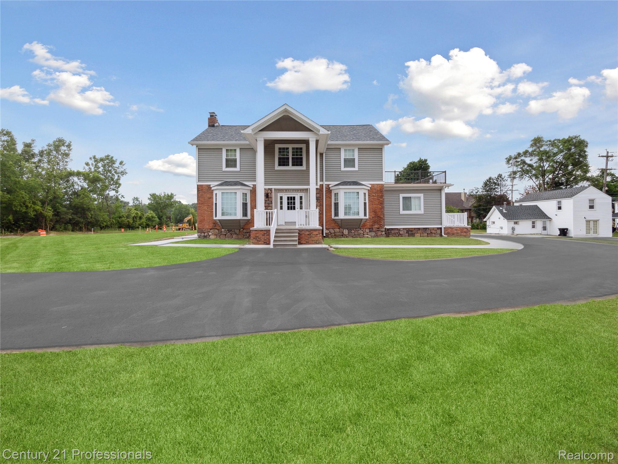 FarmingtonHills, Michigan, 48167, United States, 4 Bedrooms Bedrooms, ,4 BathroomsBathrooms,Residential,For Sale,1895323