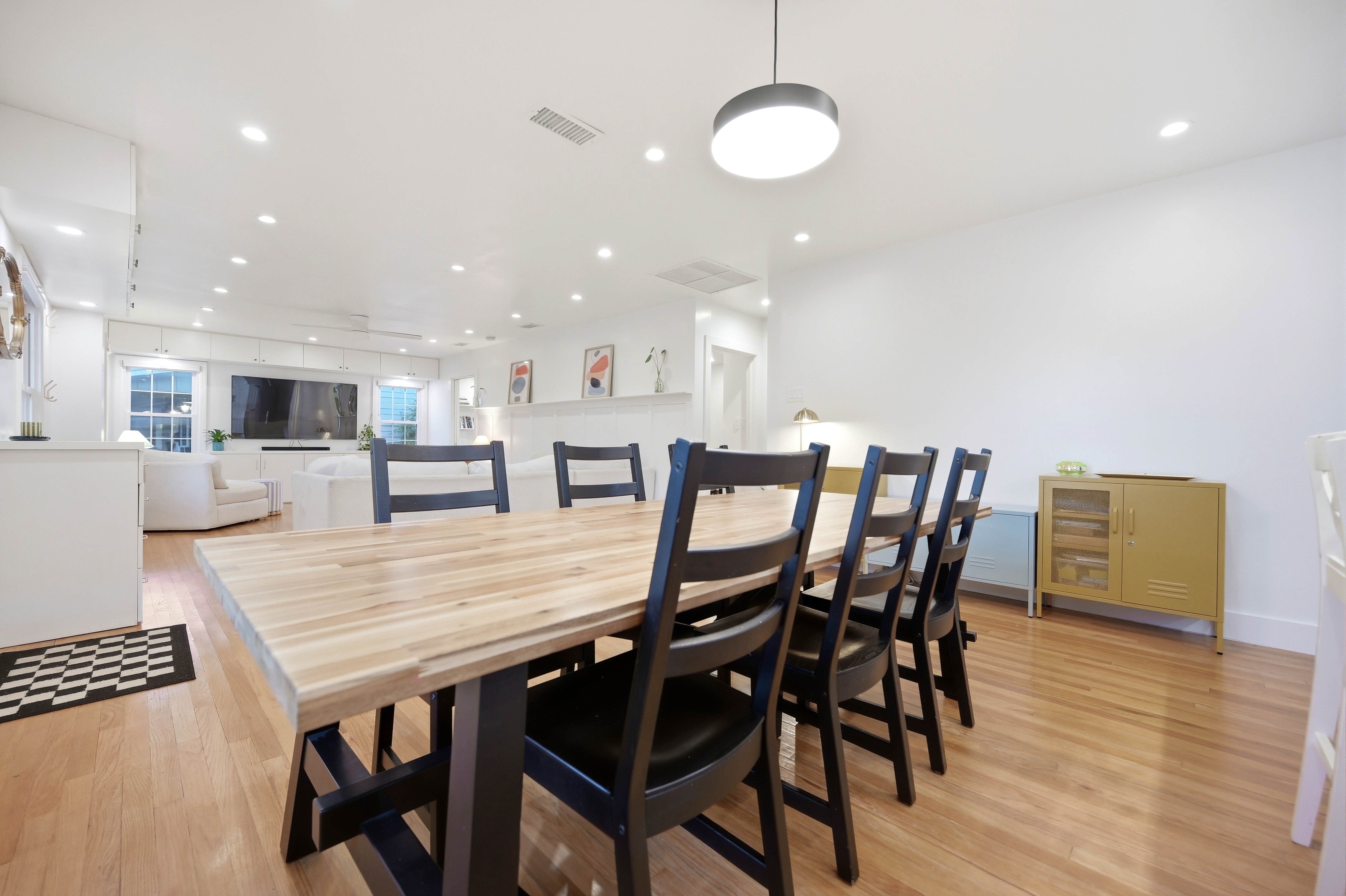  Updated Home, Exceptional Location - 物件實景