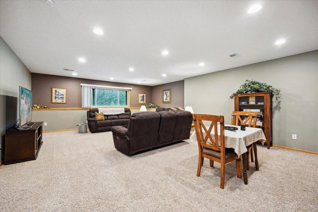 Oak Grove, Minnesota, 55011, United States, 5 Bedrooms Bedrooms, ,2 BathroomsBathrooms,Residential,For Sale,1917753