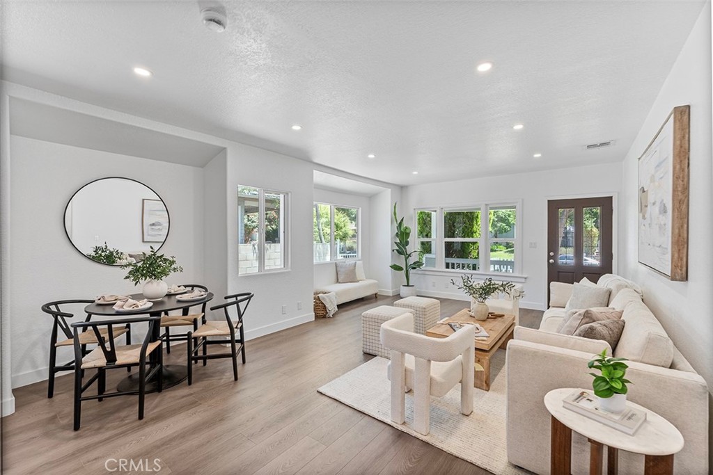 Pasadena, California, 91106, United States, 2 Bedrooms Bedrooms, ,2 BathroomsBathrooms,Residential,For Sale,1904440