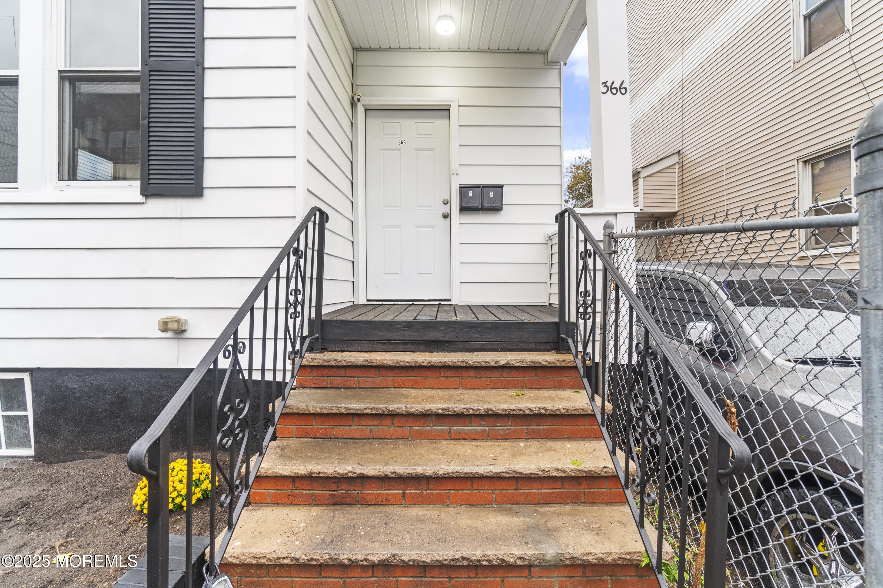 Newark, New Jersey, 07112, United States, 5 Bedrooms Bedrooms, ,2 BathroomsBathrooms,Residential,For Sale,2008185