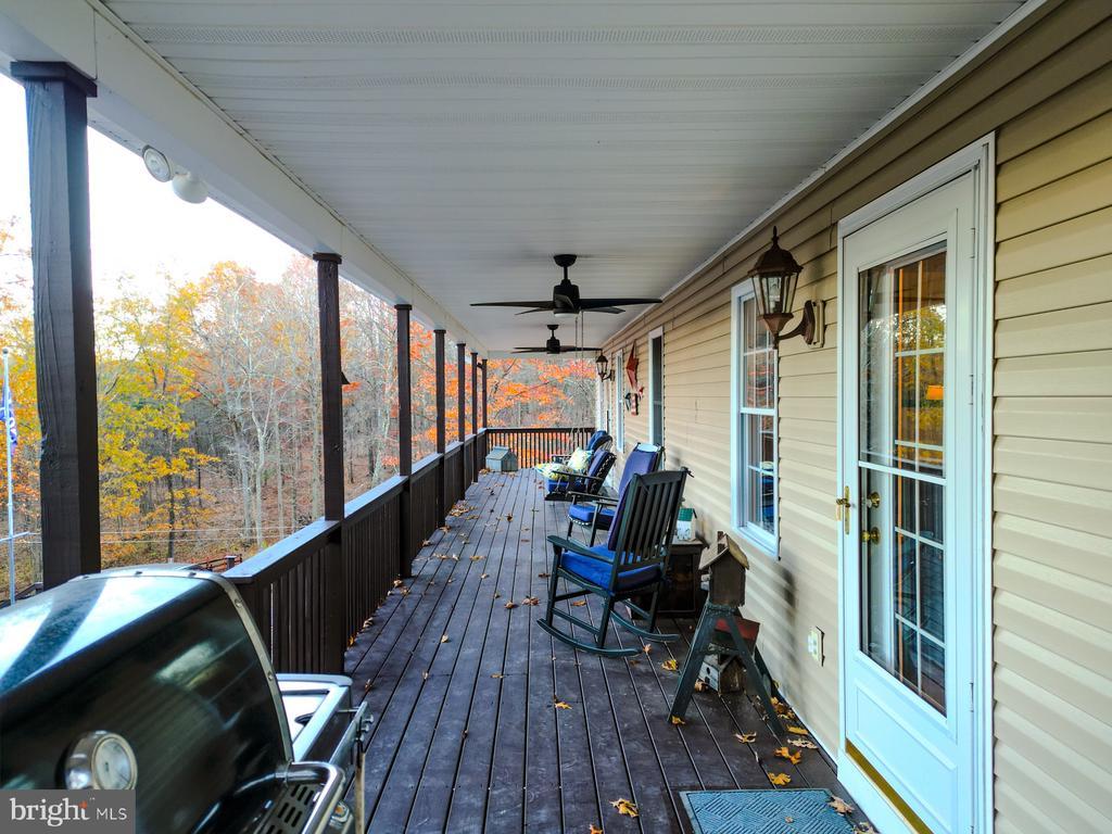 Paw Paw, West Virginia, 25434, United States, 3 Bedrooms Bedrooms, ,3 BathroomsBathrooms,Residential,For Sale,1989238