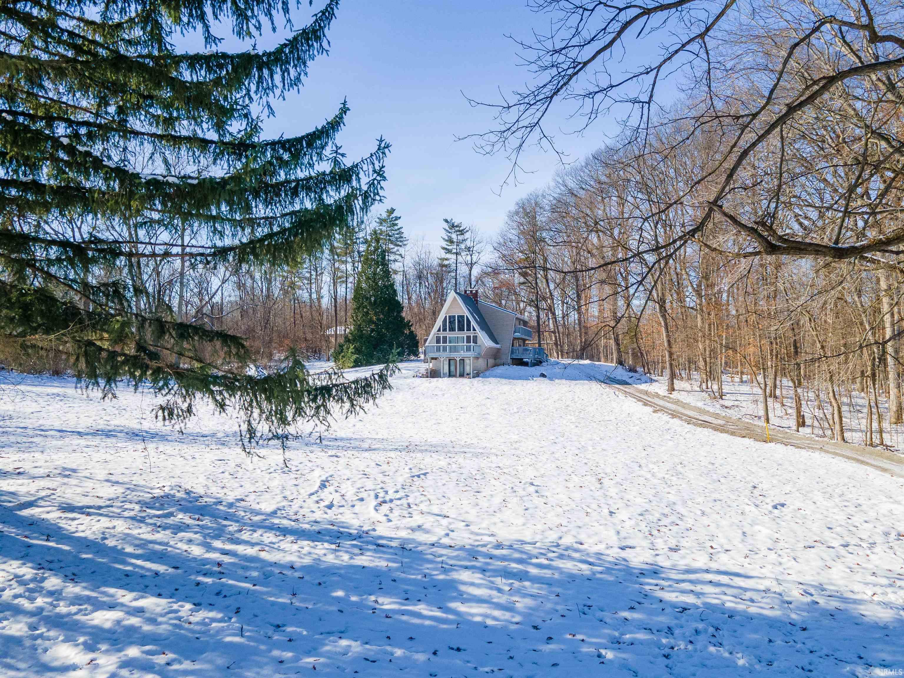 Roanoke, Indiana, 46783, United States, 4 Bedrooms Bedrooms, ,3 BathroomsBathrooms,Residential,For Sale,2005633