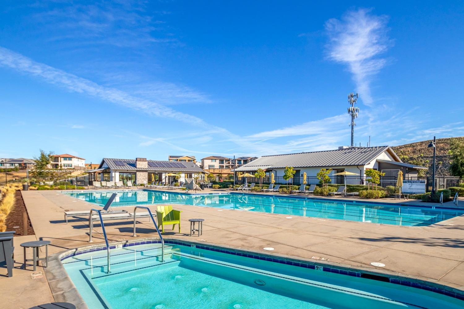 Folsom, California, 95630, United States, 4 Bedrooms Bedrooms, ,3 BathroomsBathrooms,Residential,For Sale,1924612