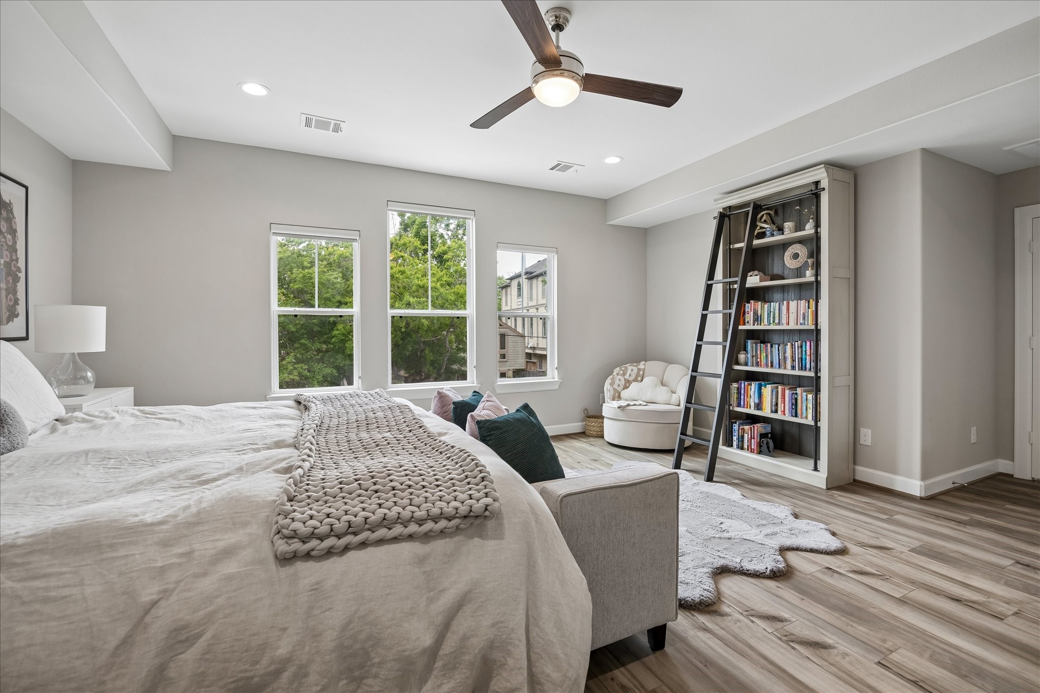  4283 Childress Street - 物件實景