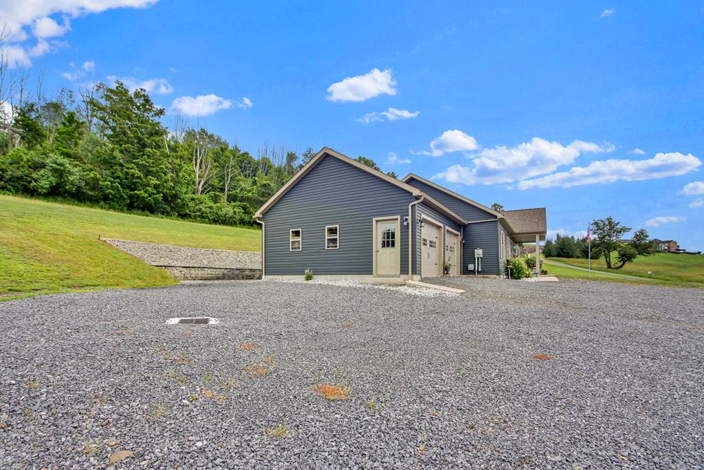 Wellsboro, Pennsylvania, 16901, United States, 3 Bedrooms Bedrooms, ,2 BathroomsBathrooms,Residential,For Sale,1921968