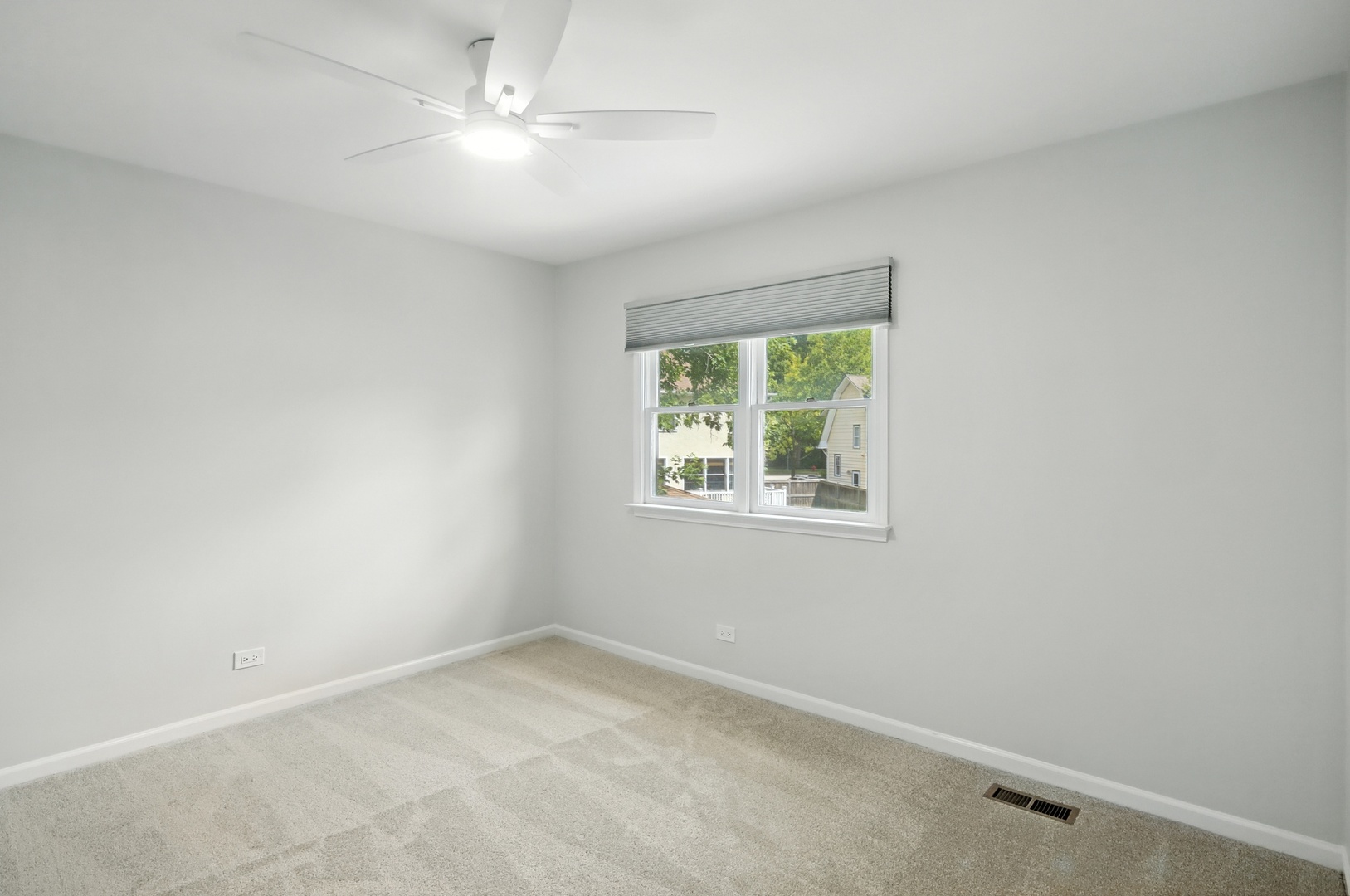 Deerfield, Illinois, 60015, United States, 4 Bedrooms Bedrooms, ,3 BathroomsBathrooms,Residential,For Sale,1933252
