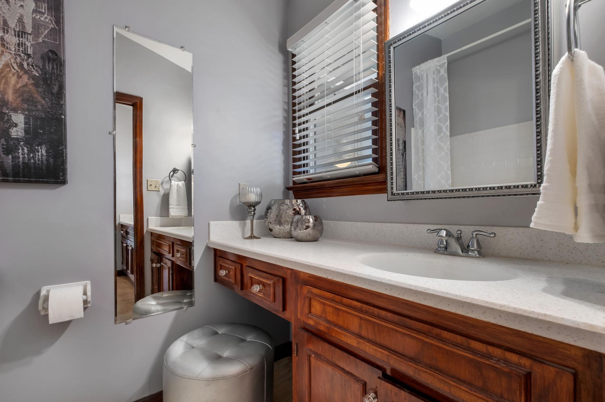 Tallahassee, Florida, 32309, United States, 4 Bedrooms Bedrooms, ,5 BathroomsBathrooms,Residential,For Sale,1992062