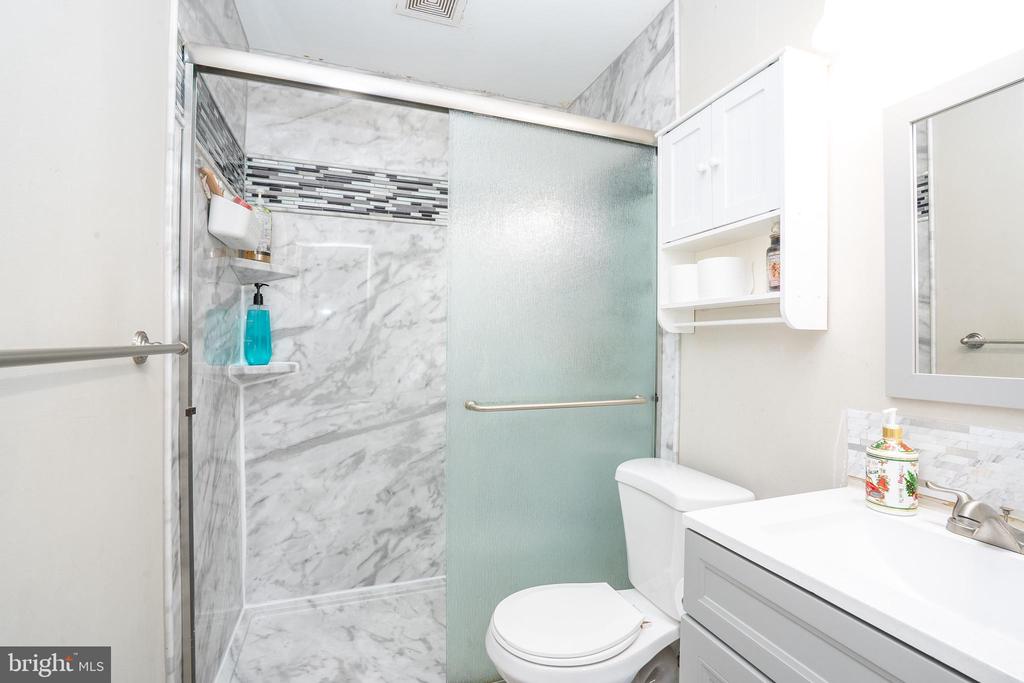 Kendall Park, New Jersey, 08824, United States, 3 Bedrooms Bedrooms, ,2 BathroomsBathrooms,Residential,For Sale,2005675