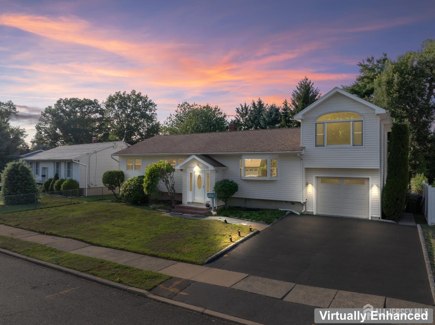 Edison, New Jersey, 08817, United States, 4 Bedrooms Bedrooms, ,2 BathroomsBathrooms,Residential,For Sale,1900843