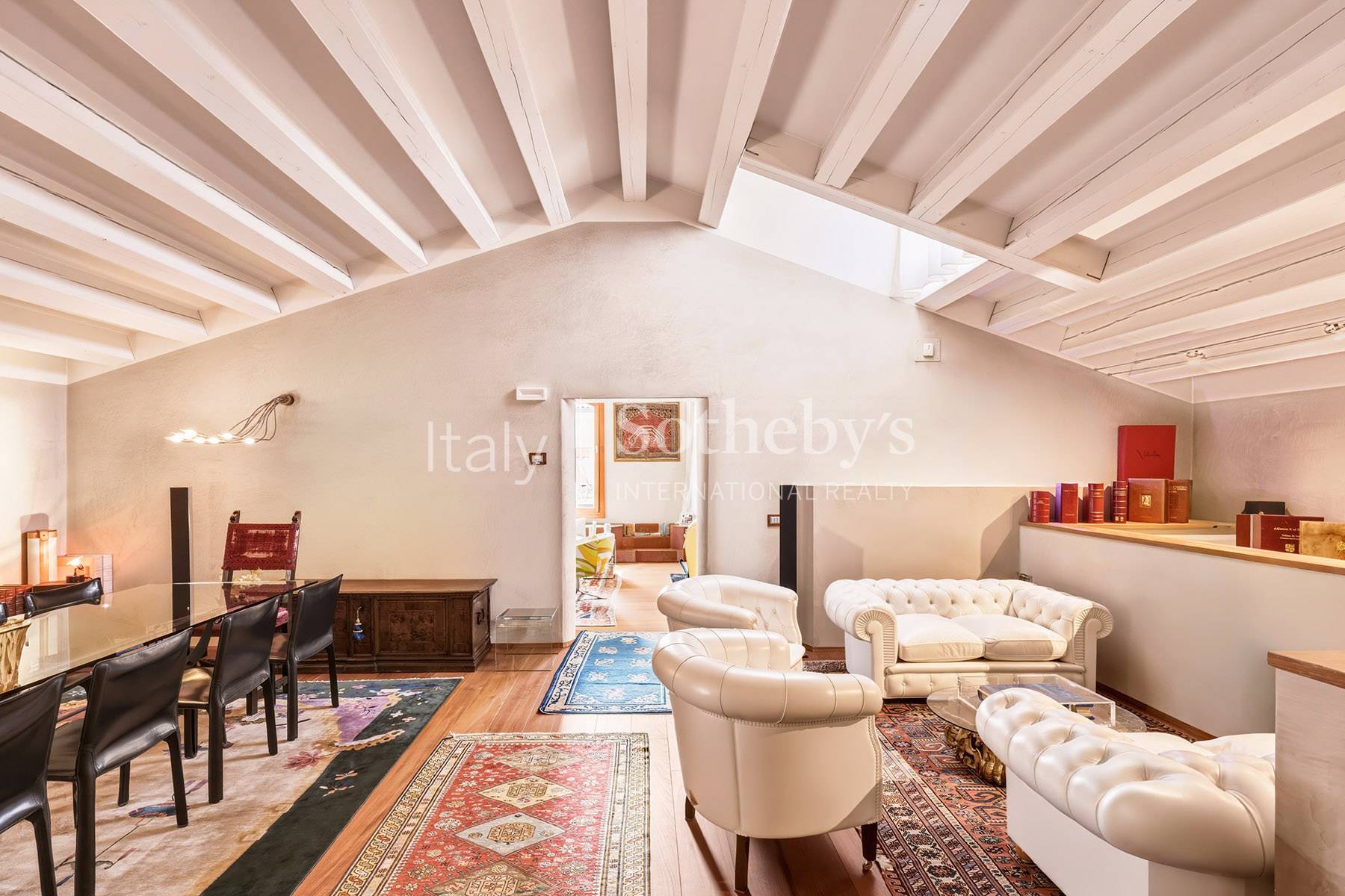  Prestigious Penthouse in a Historic Palazzo in the Heart of Verona - 物件實景