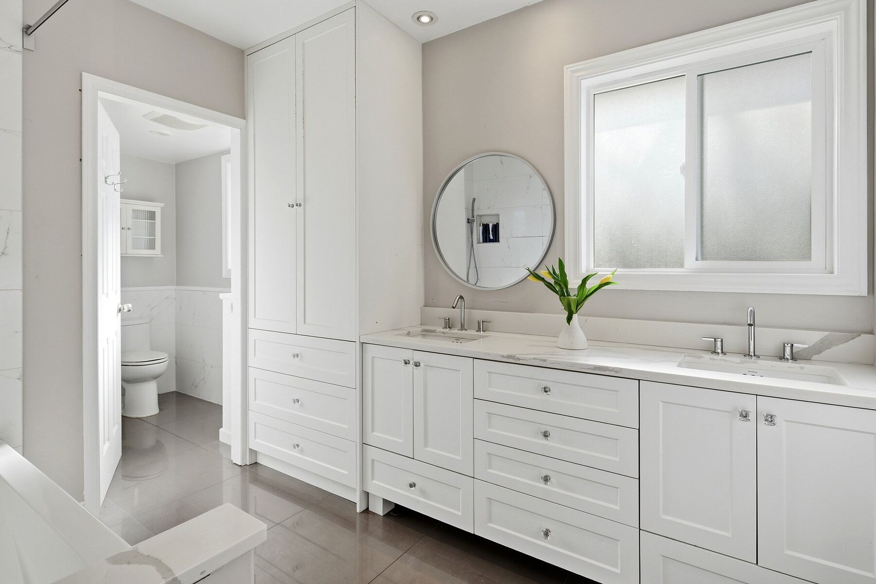  Gordon Head Family Home - 物件實景