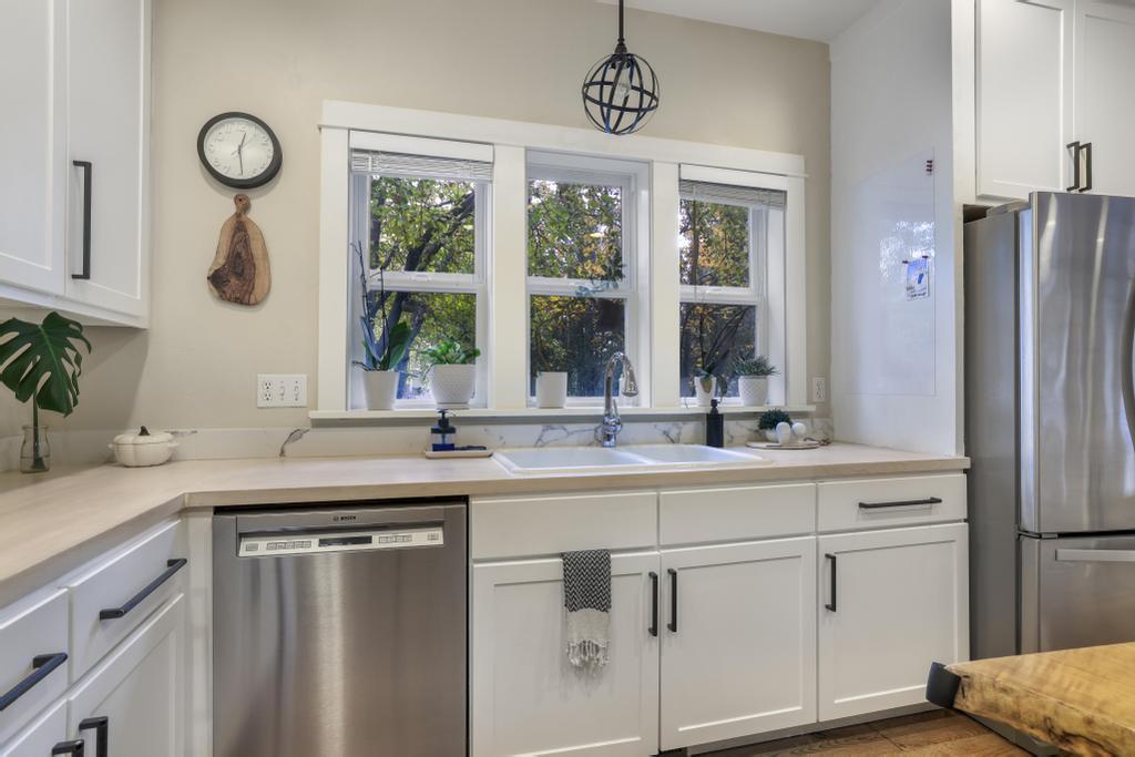 Bellevue, Idaho, 83313, United States, 4 Bedrooms Bedrooms, ,3 BathroomsBathrooms,Residential,For Sale,1989218