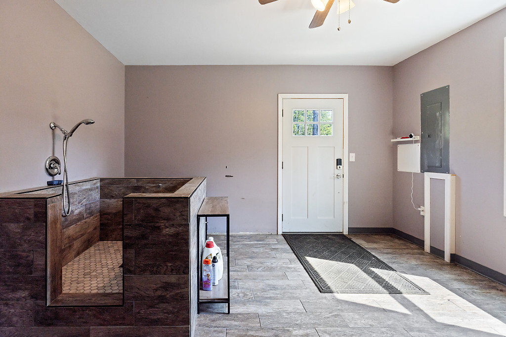Madison, Maine, 04950, United States, 3 Bedrooms Bedrooms, ,3 BathroomsBathrooms,Residential,For Sale,1898697
