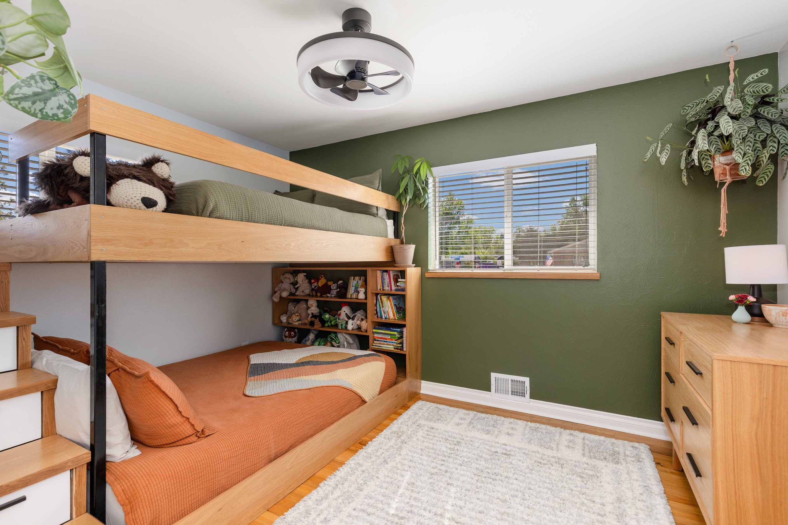  Stylish Ranch Living with Detached ADU - 物件實景