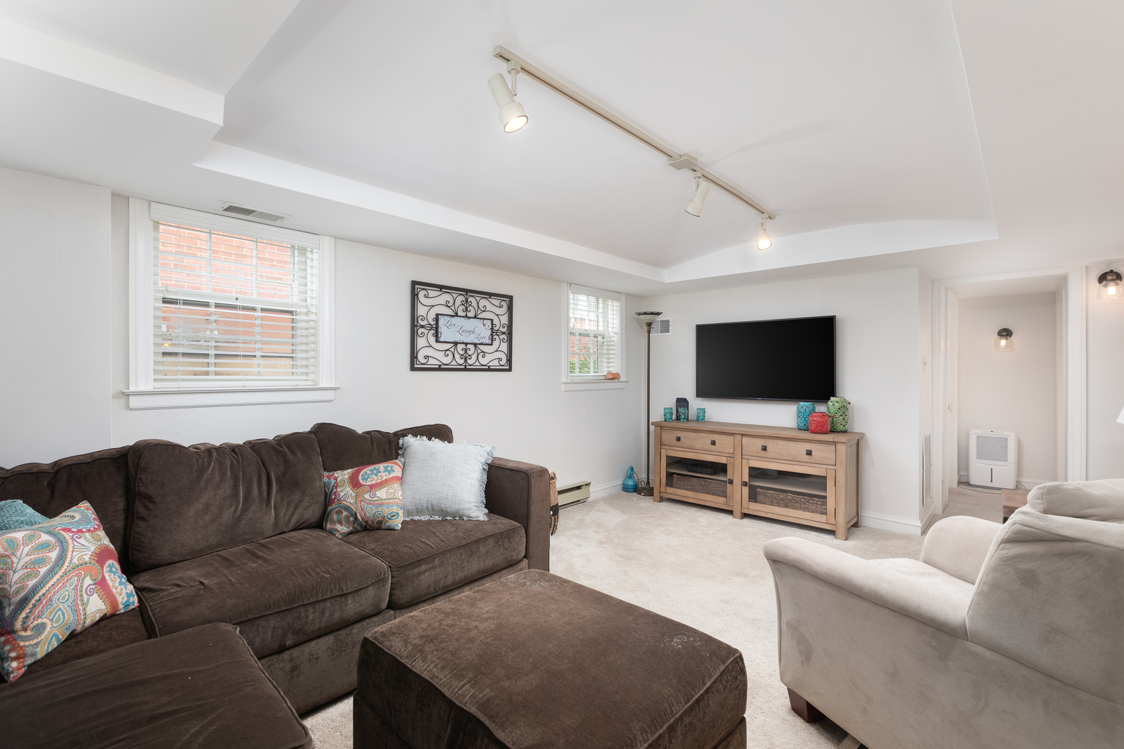 Downers Grove, Illinois, 60515, United States, 3 Bedrooms Bedrooms, ,3 BathroomsBathrooms,Residential,For Sale,1925036