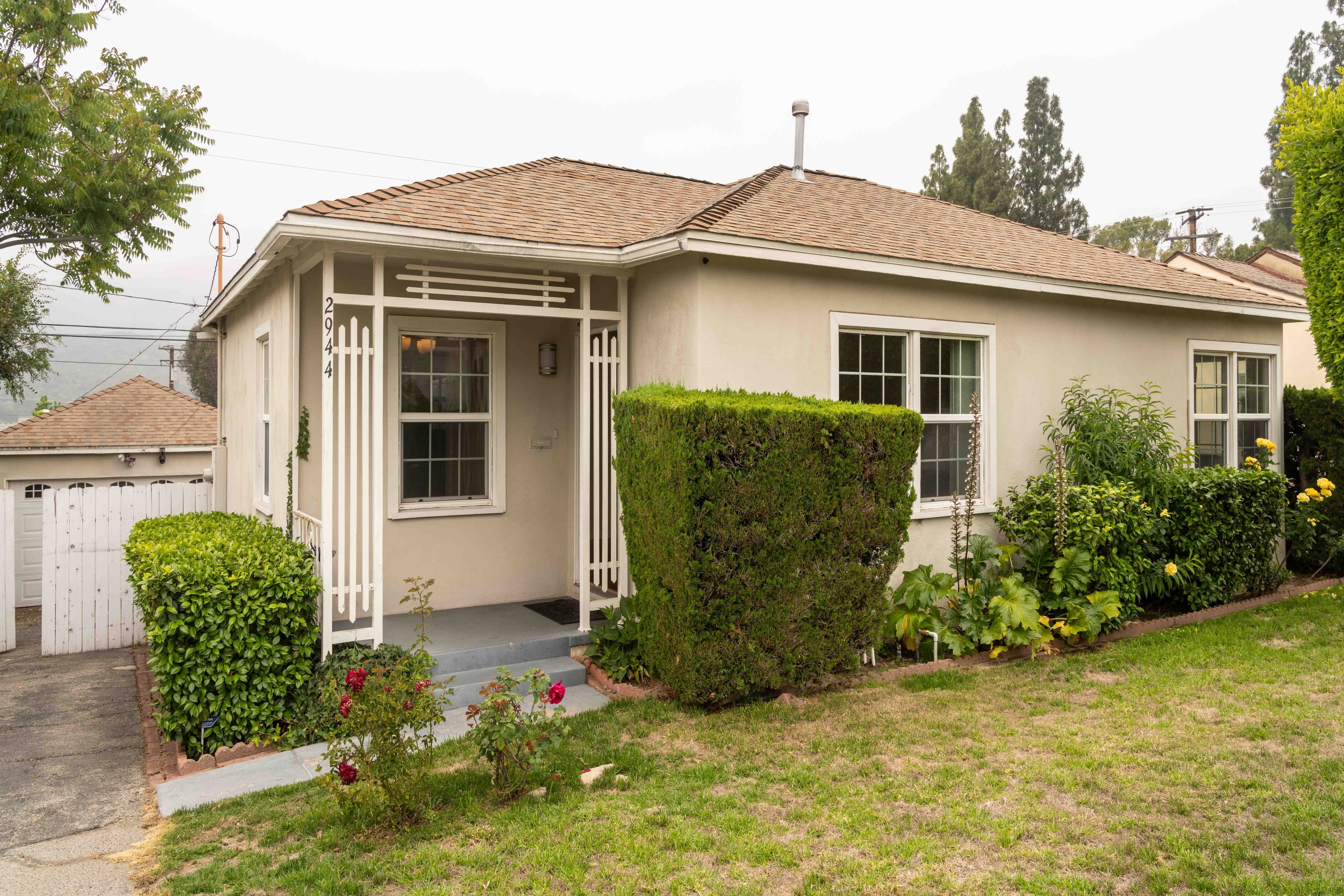  2944 Mayfield Avenue - 物件實景