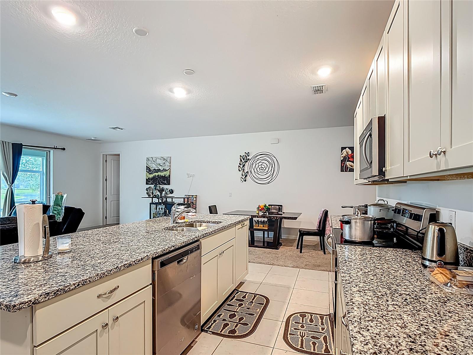 ST CLOUD, Florida, 34771, United States, 5 Bedrooms Bedrooms, ,4 BathroomsBathrooms,Residential,For Sale,1980959