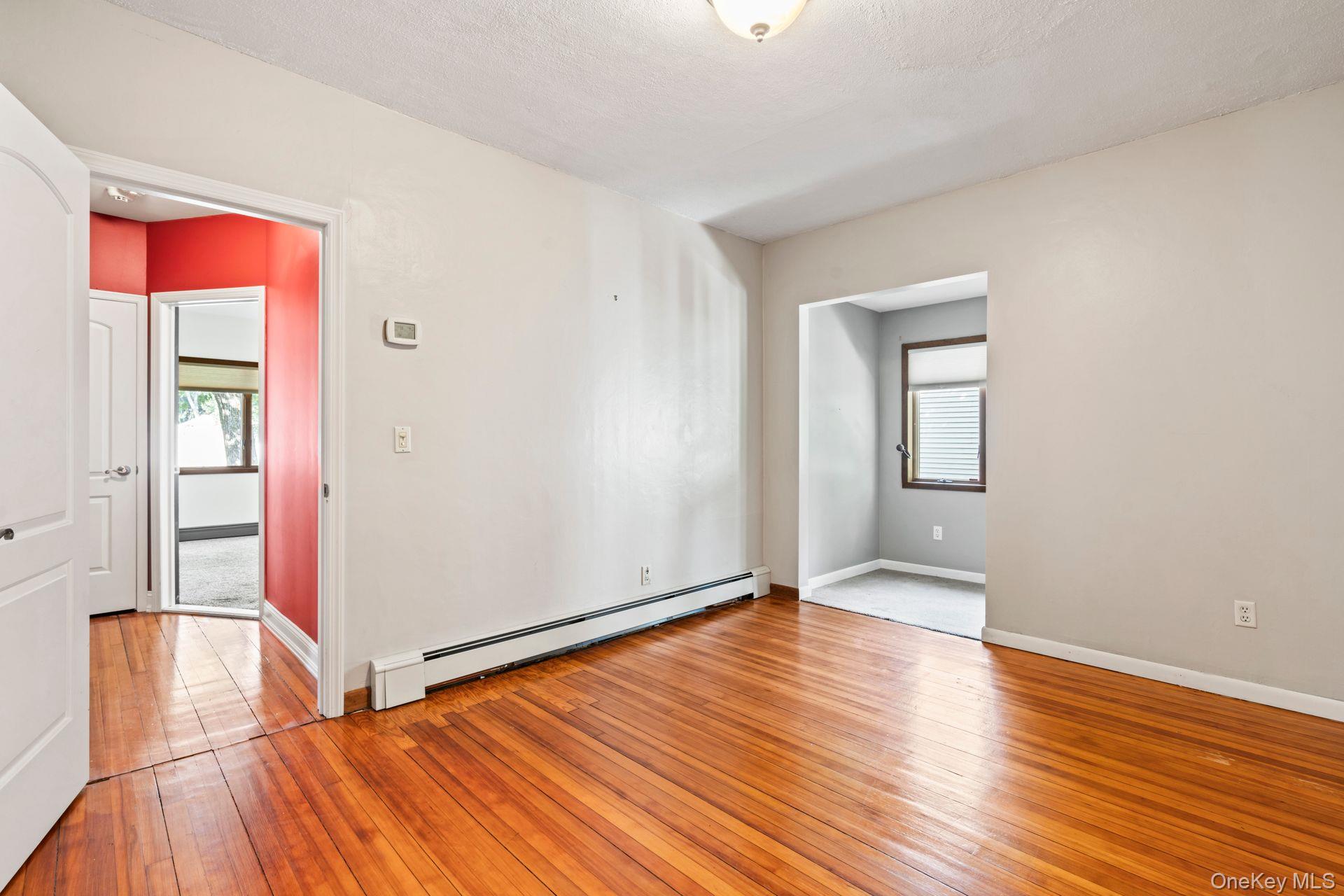 East Northport, New York, 11731, United States, 3 Bedrooms Bedrooms, ,2 BathroomsBathrooms,Residential,For Sale,1942269