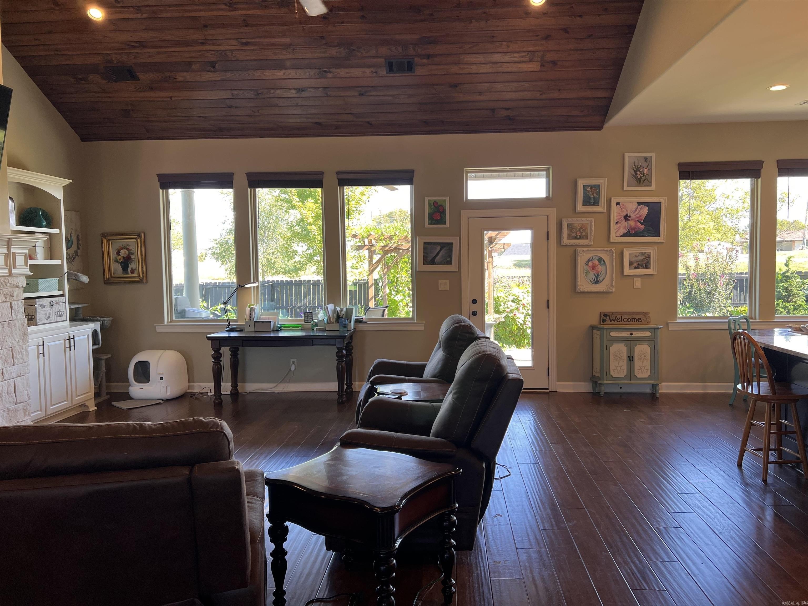 Hot Springs, Arkansas, 71913, United States, 3 Bedrooms Bedrooms, ,3 BathroomsBathrooms,Residential,For Sale,1976234