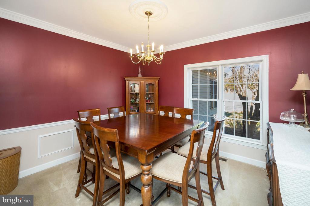 Sumerduck, Virginia, 22742, United States, 4 Bedrooms Bedrooms, ,5 BathroomsBathrooms,Residential,For Sale,2048793