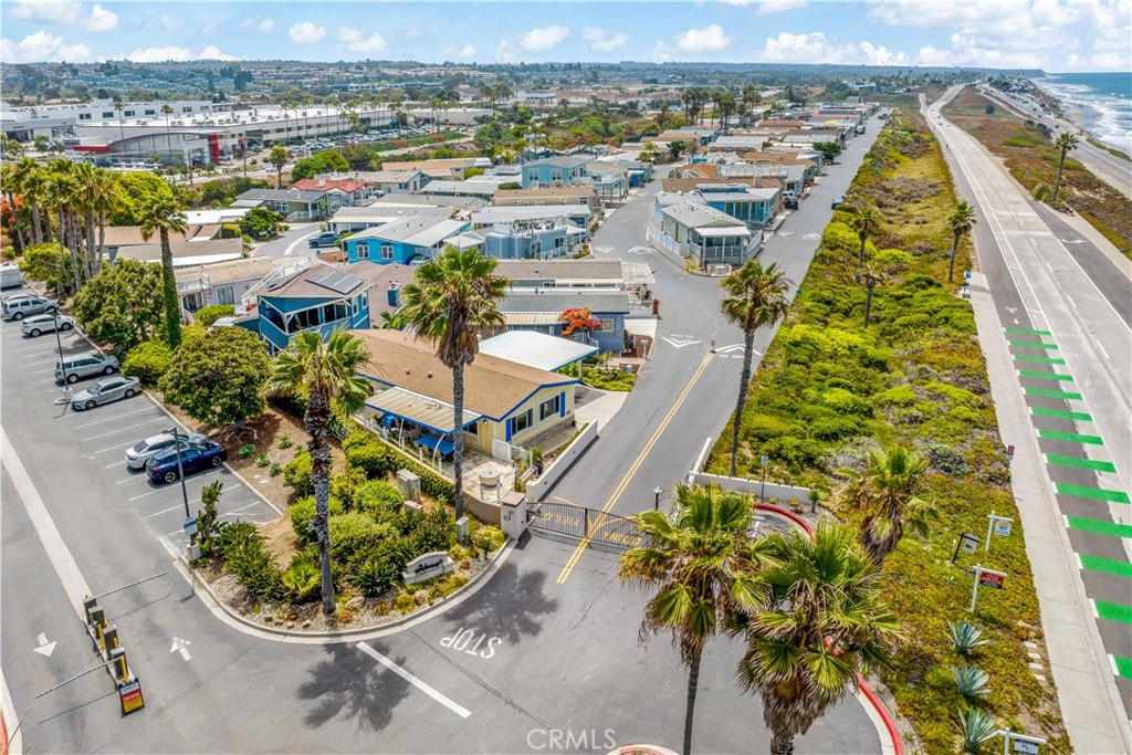 Carlsbad, California, 92011, United States, 2 Bedrooms Bedrooms, ,2 BathroomsBathrooms,Residential,For Sale,1977737