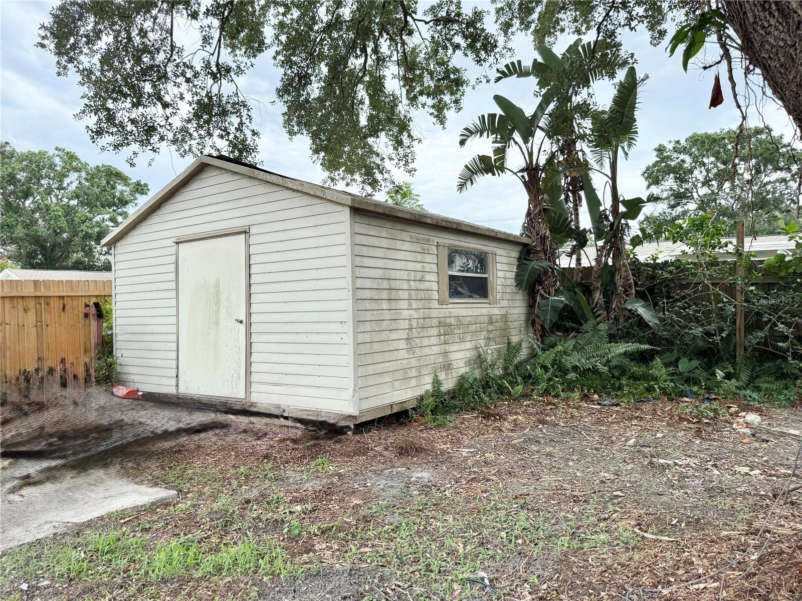 Tampa, Florida, 33618, United States, 3 Bedrooms Bedrooms, ,2 BathroomsBathrooms,Residential,For Sale,1931261