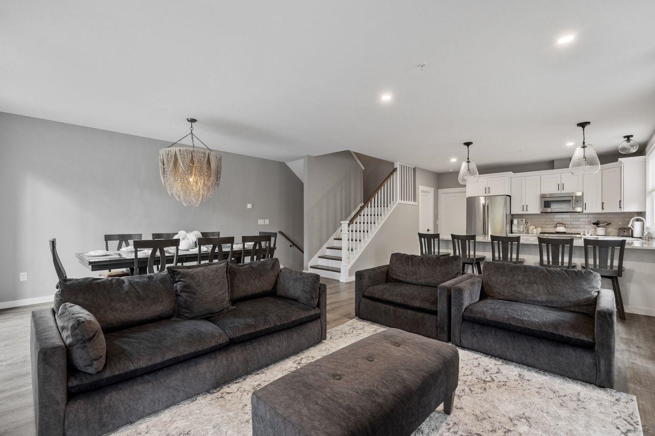 Conway, New Hampshire, 03860, United States, 4 Bedrooms Bedrooms, ,5 BathroomsBathrooms,Residential,For Sale,1991555