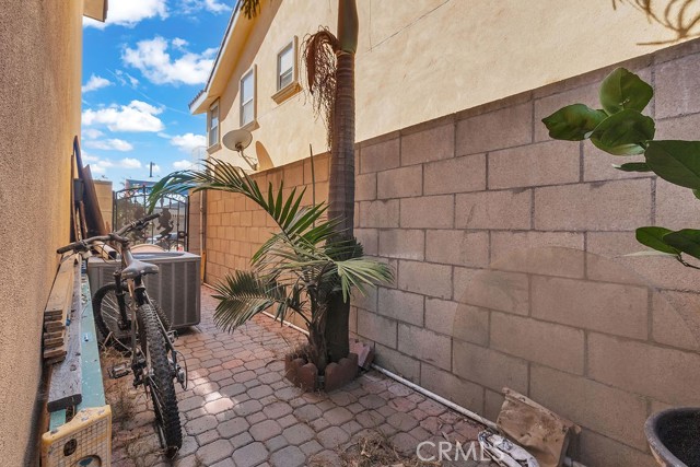 Lynwood, California, 90262, United States, 3 Bedrooms Bedrooms, ,3 BathroomsBathrooms,Residential,For Sale,1976375