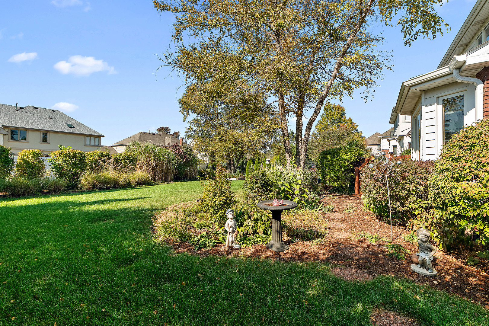 Orland Park, Illinois, 60467, United States, 4 Bedrooms Bedrooms, ,5 BathroomsBathrooms,Residential,For Sale,1987350