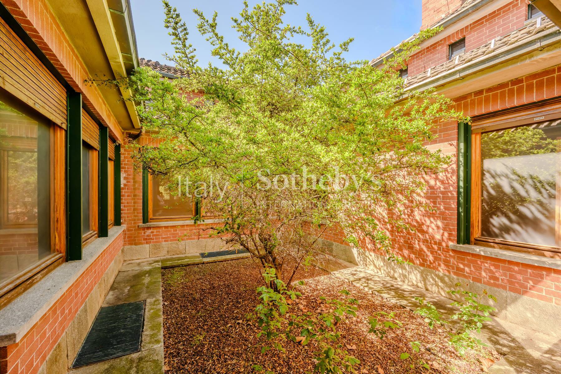  Waterfront villa with private park on Lake Avigliana - 物件實景