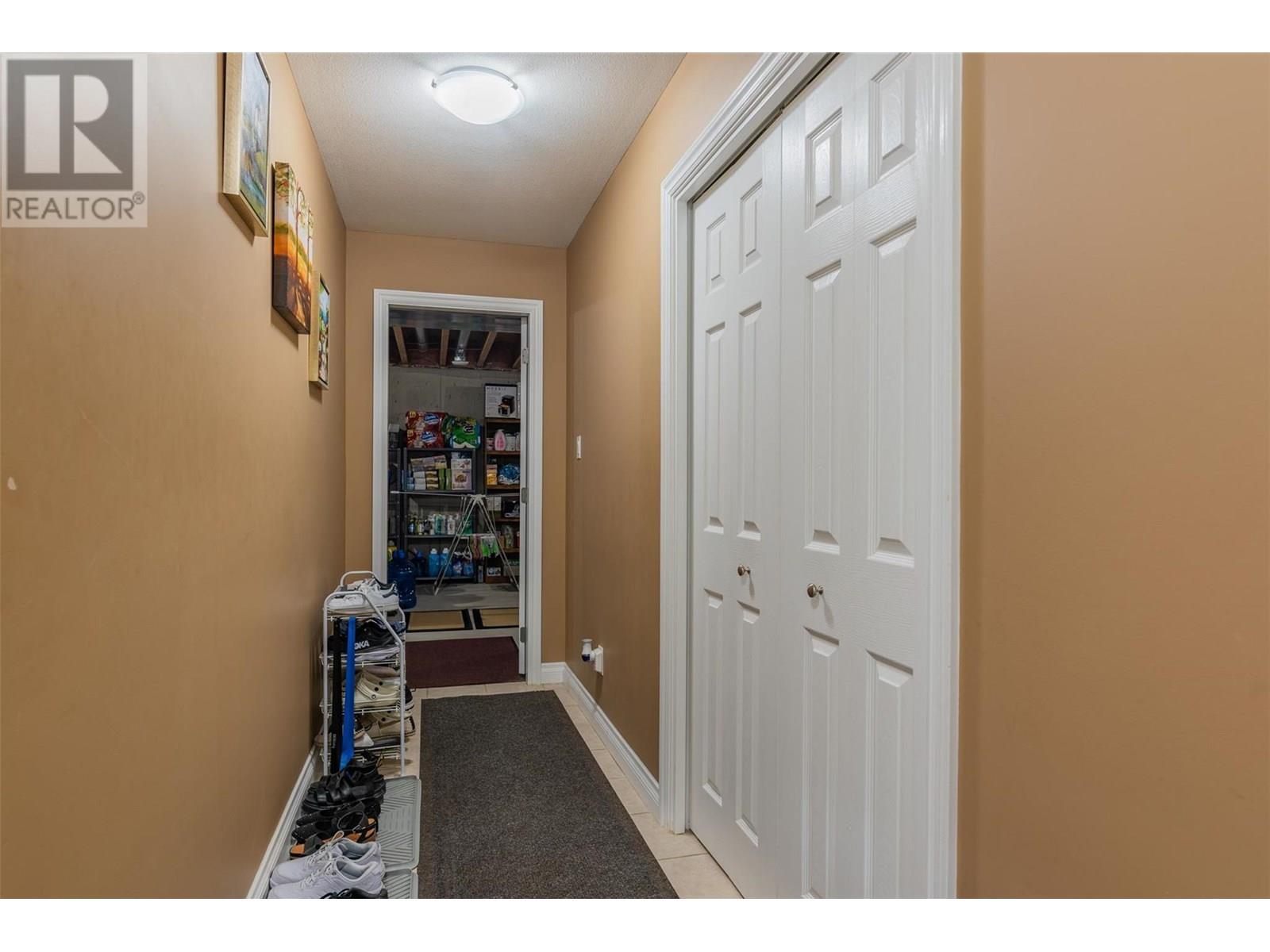 CASTLEGAR, British Columbia, V1N 1J7, CA, 3 Bedrooms Bedrooms, ,2 BathroomsBathrooms,Residential,For Sale,1913084