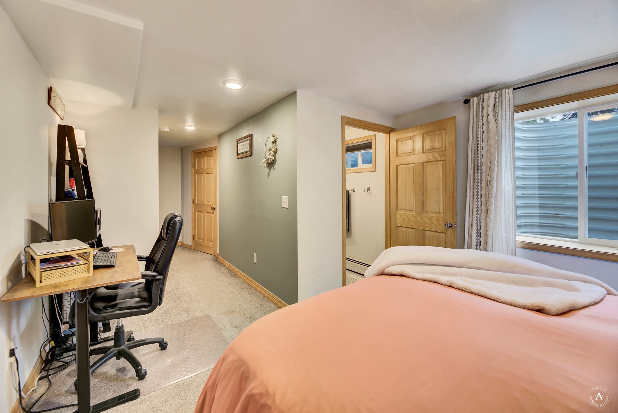 Helena, Montana, 59602, United States, 5 Bedrooms Bedrooms, ,3 BathroomsBathrooms,Residential,For Sale,1752683