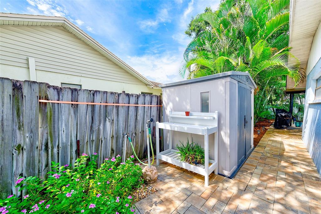 Largo, Florida, 33773, United States, 3 Bedrooms Bedrooms, ,2 BathroomsBathrooms,Residential,For Sale,1939430