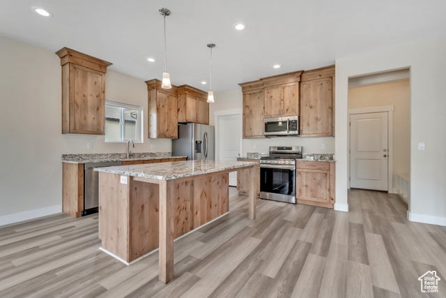 Eagle Mountain, Utah, 84005, United States, 3 Bedrooms Bedrooms, ,3 BathroomsBathrooms,Residential,For Sale,1978891