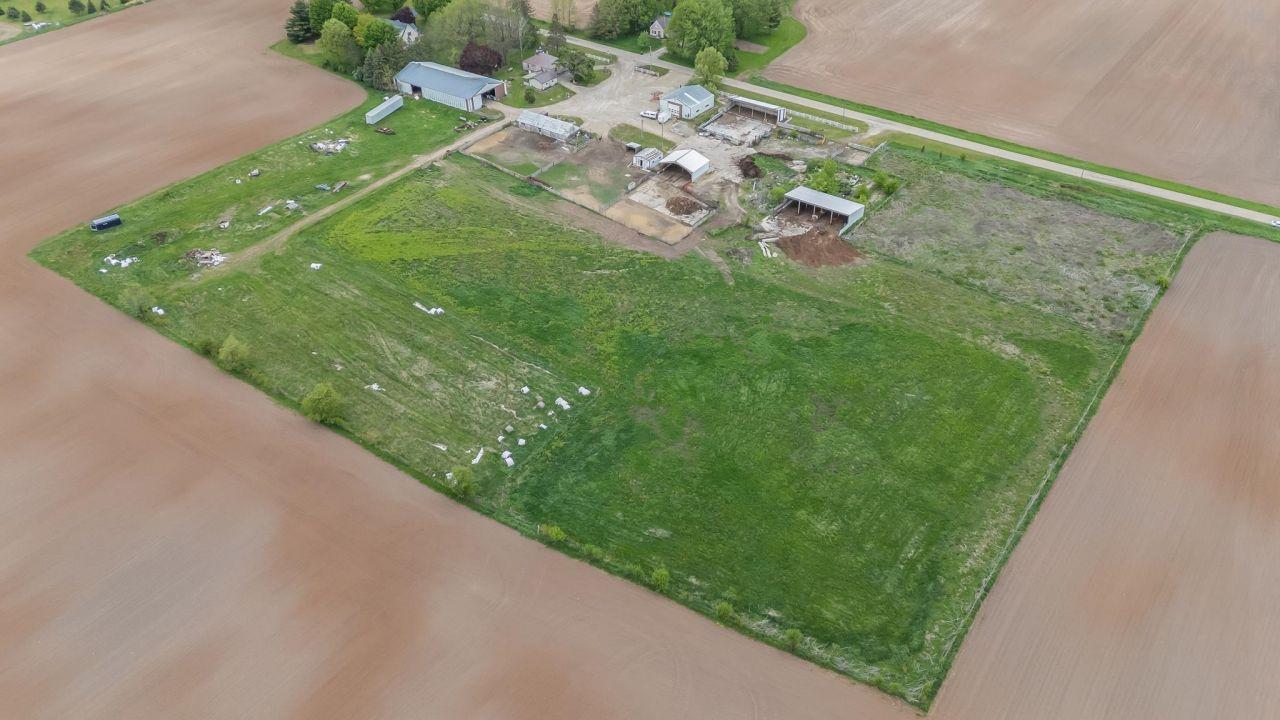 HORTONVILLE, Wisconsin, 54944, United States, 3 Bedrooms Bedrooms, ,2 BathroomsBathrooms,Residential,For Sale,1827520