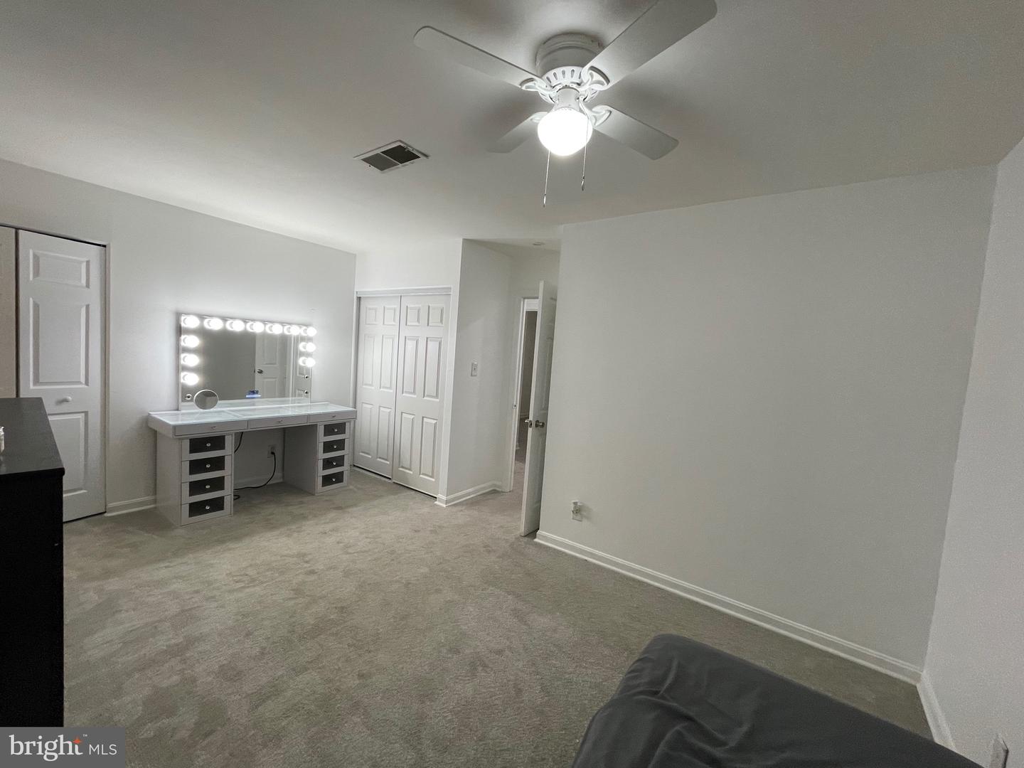 Centreville, Virginia, 20120, United States, 3 Bedrooms Bedrooms, ,2 BathroomsBathrooms,Residential,For Sale,1988924