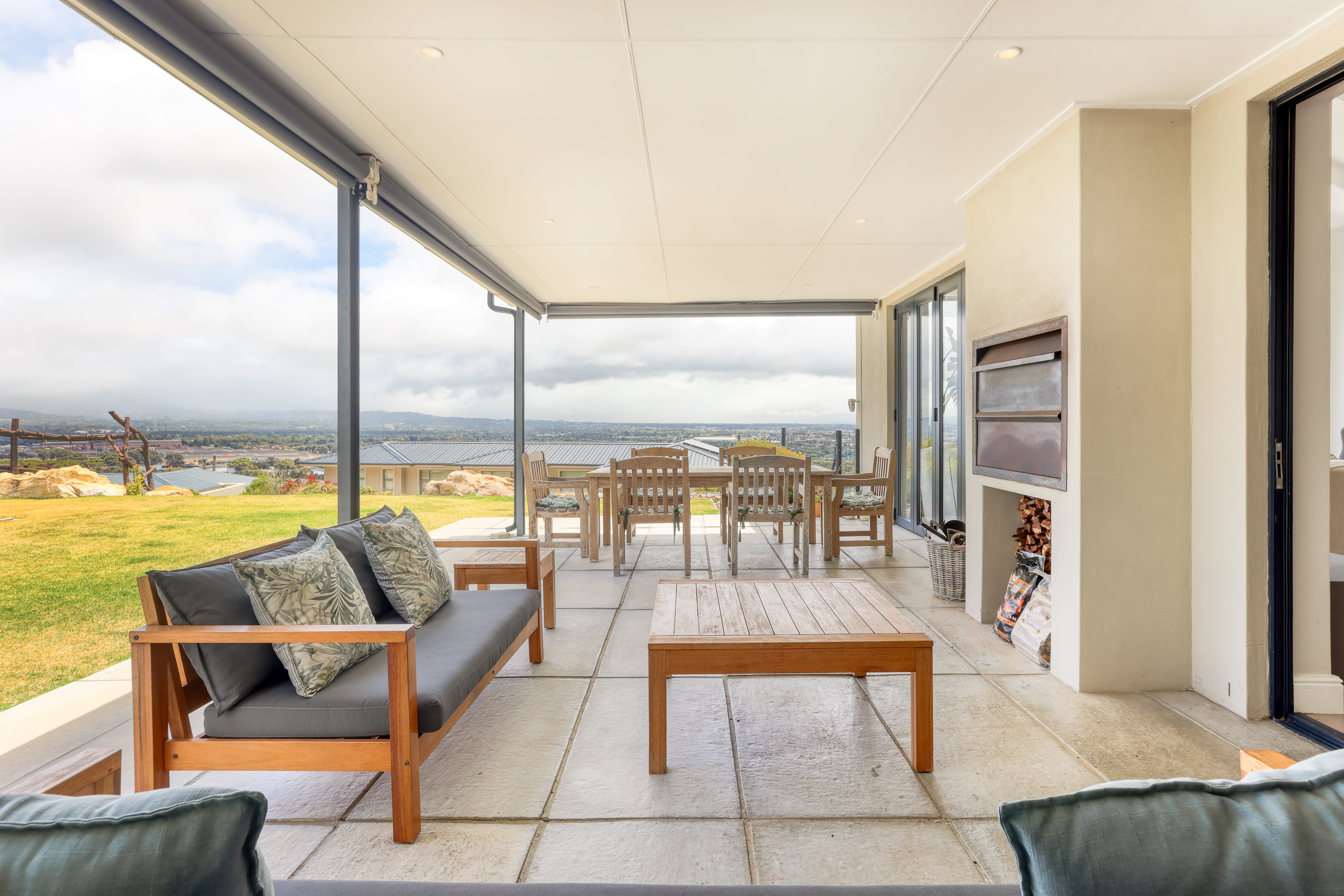  Elegant Mountain view home set in Stonehurst Mountain Estate - 物件實景