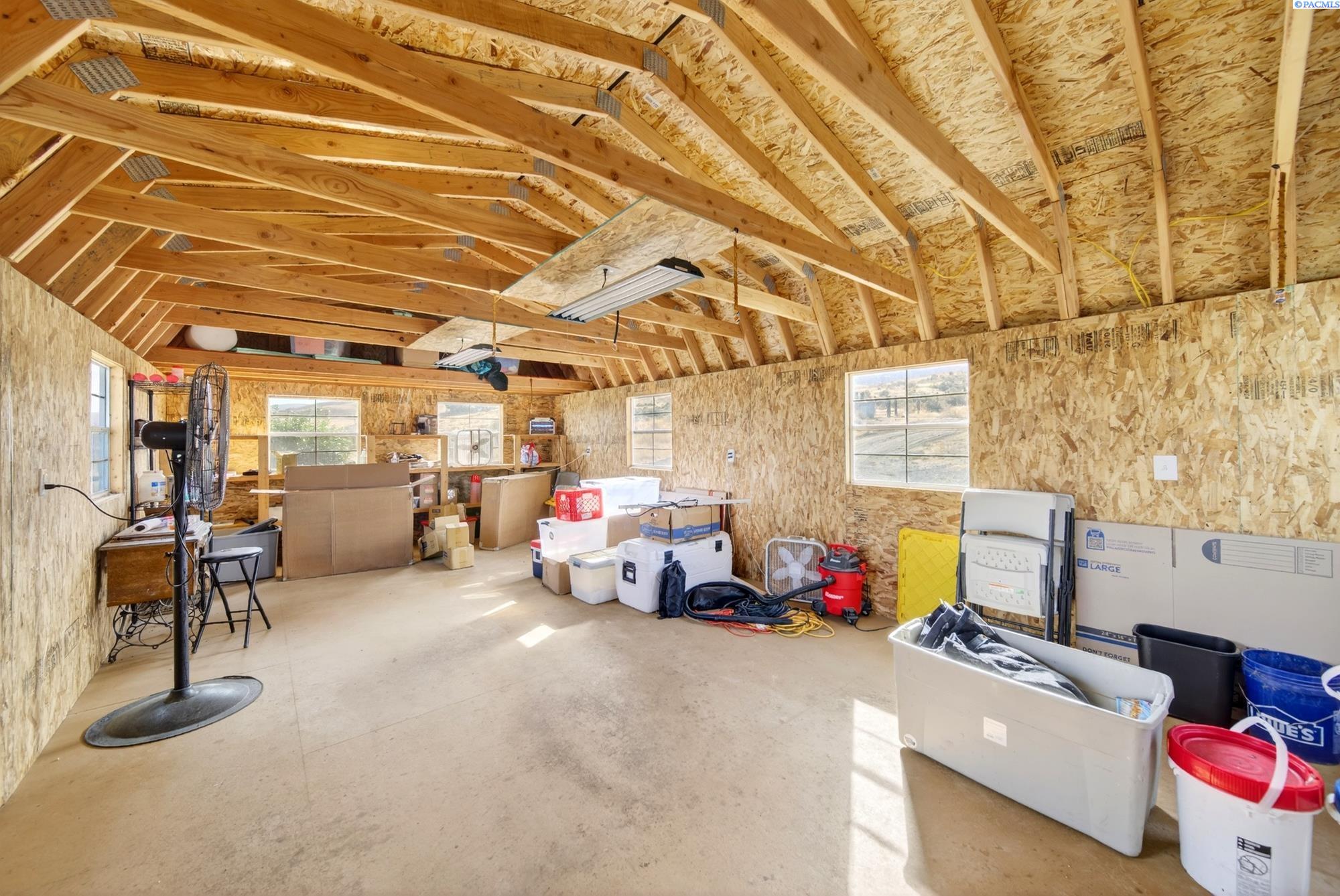 Prosser, Washington, 99350, United States, 3 Bedrooms Bedrooms, ,2 BathroomsBathrooms,Residential,For Sale,1964108