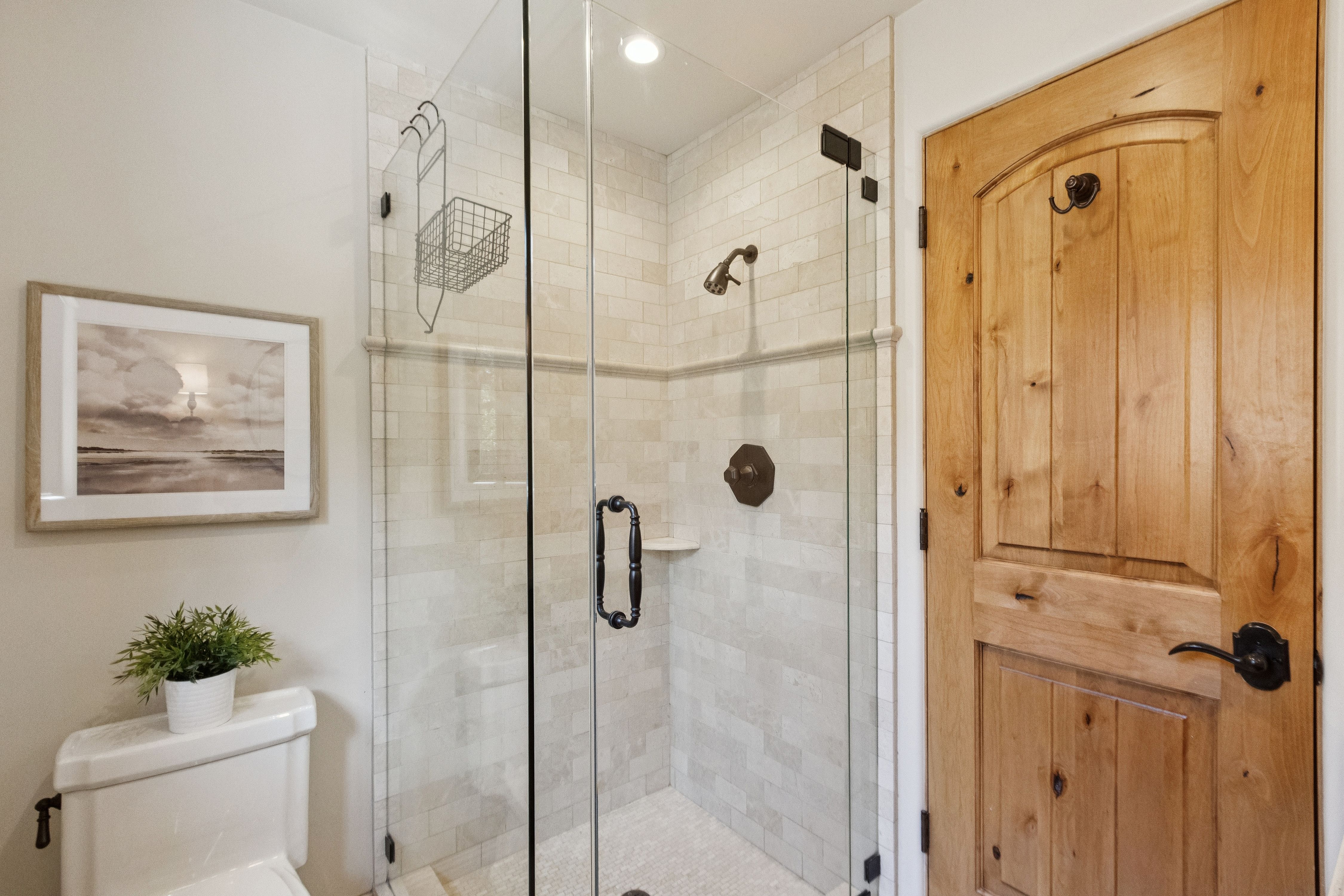  Mediterranean-Style Beauty with Garden Escape - 物件實景