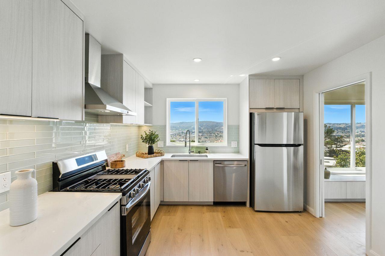 South San Francisco, California, 94080, United States, 4 Bedrooms Bedrooms, ,3 BathroomsBathrooms,Residential,For Sale,1951166