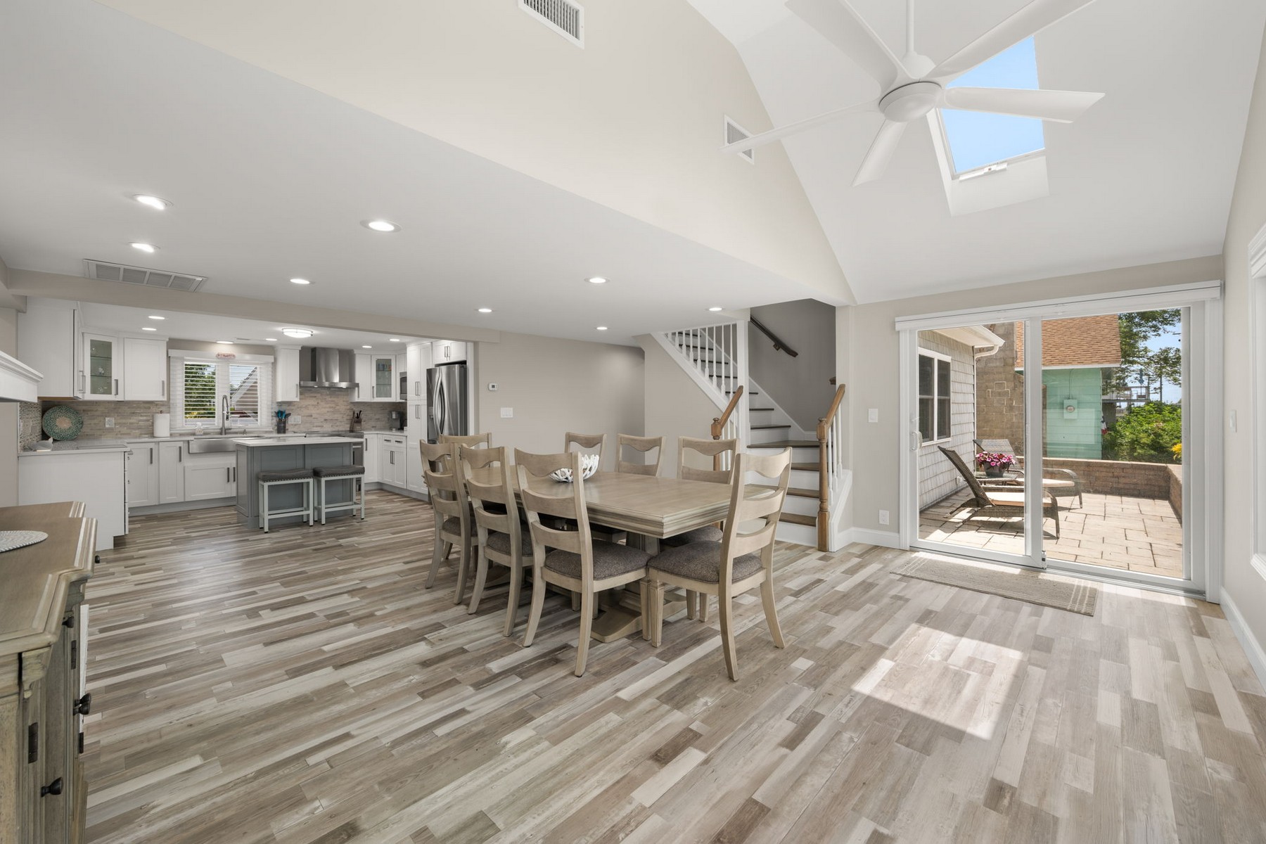  completely remodeled and update contemporary ranch - 物件實景