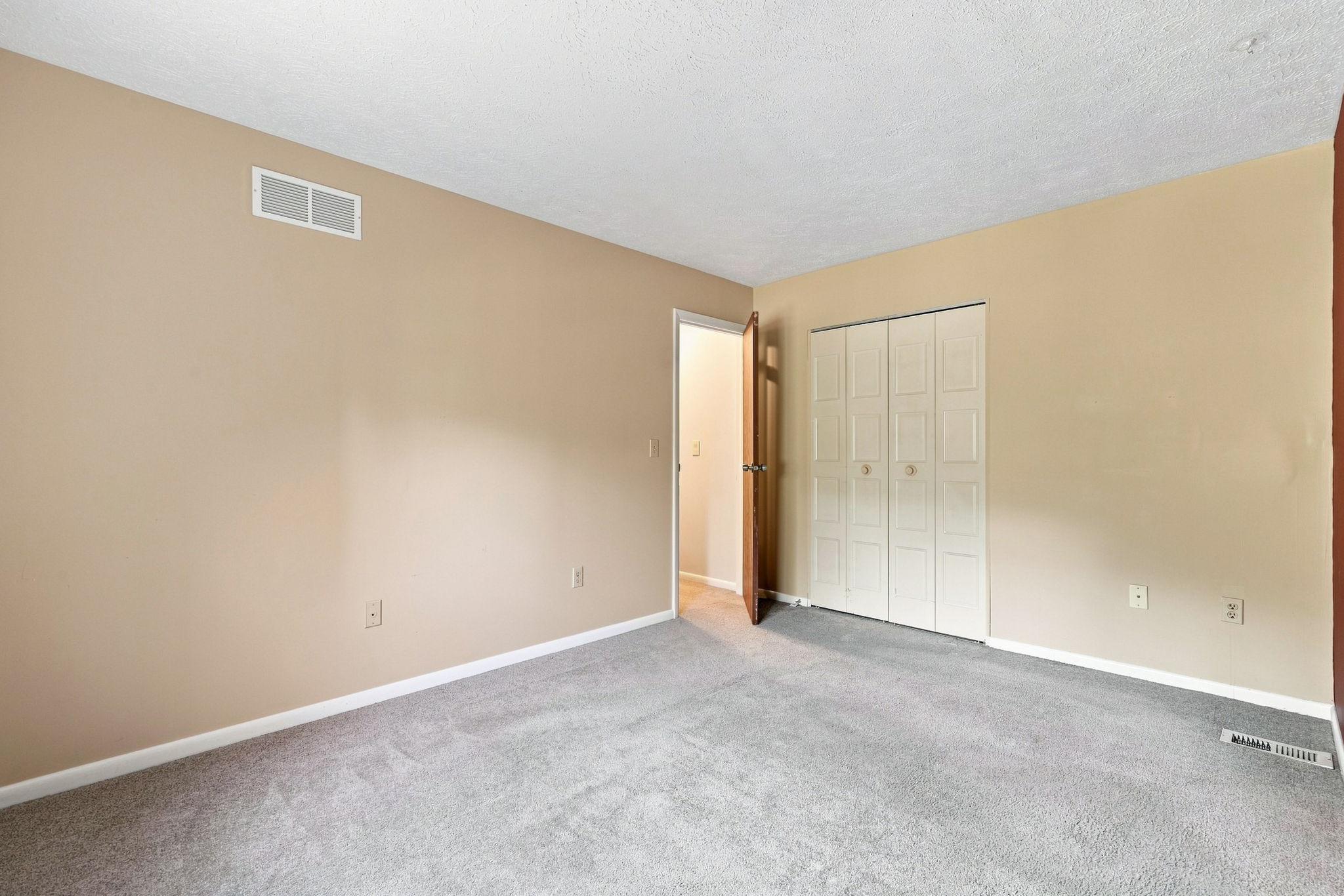  103 Springwater Court, Coraopolis, PA 15108 - 物件實景