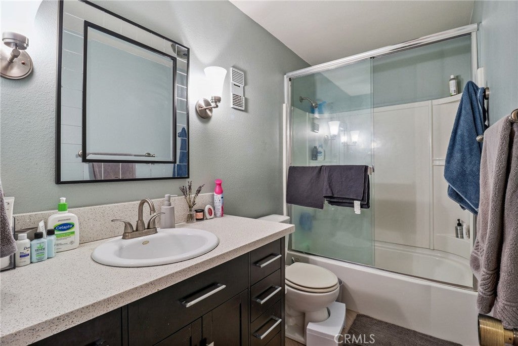 Los Angeles, California, 90041, United States, 3 Bedrooms Bedrooms, ,3 BathroomsBathrooms,Residential,For Sale,1882423