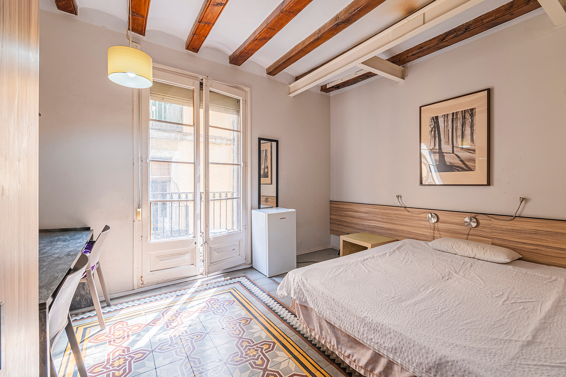 Large 242 m2 property with lots of character in the Gothic area - 物件實景