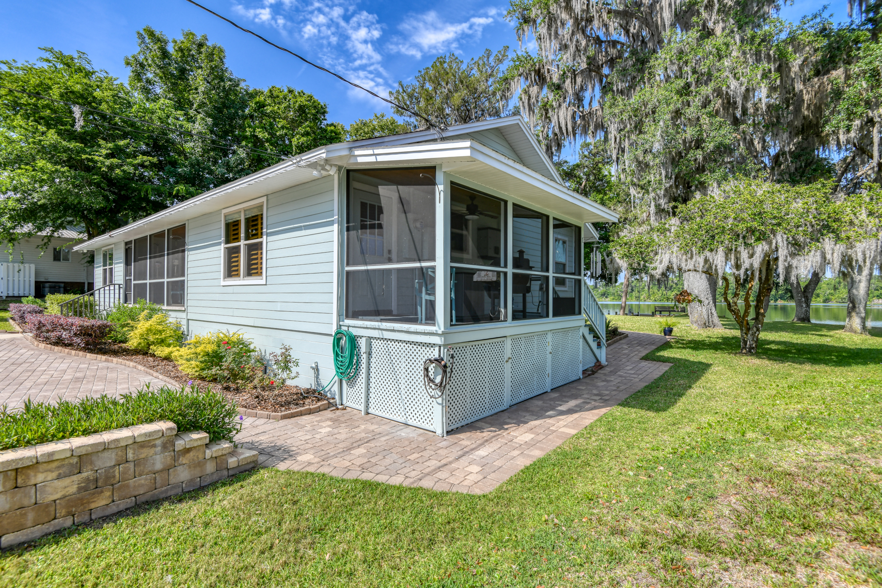 Satsuma, Florida, 32189, United States, 3 Bedrooms Bedrooms, ,2 BathroomsBathrooms,Residential,For Sale,1807722