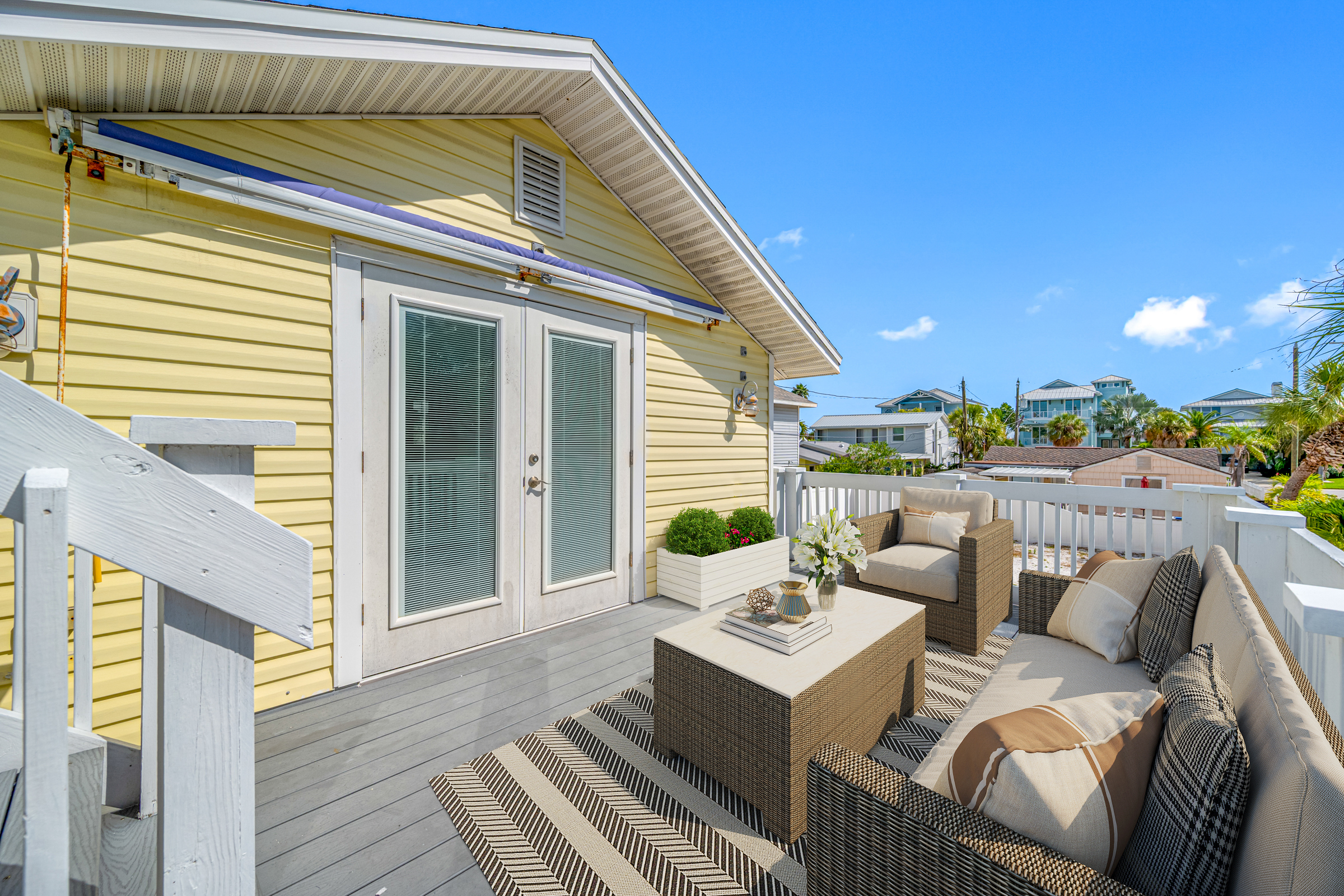 Treasure Island, Florida, 33706, United States, 3 Bedrooms Bedrooms, ,2 BathroomsBathrooms,Residential,For Sale,1983263