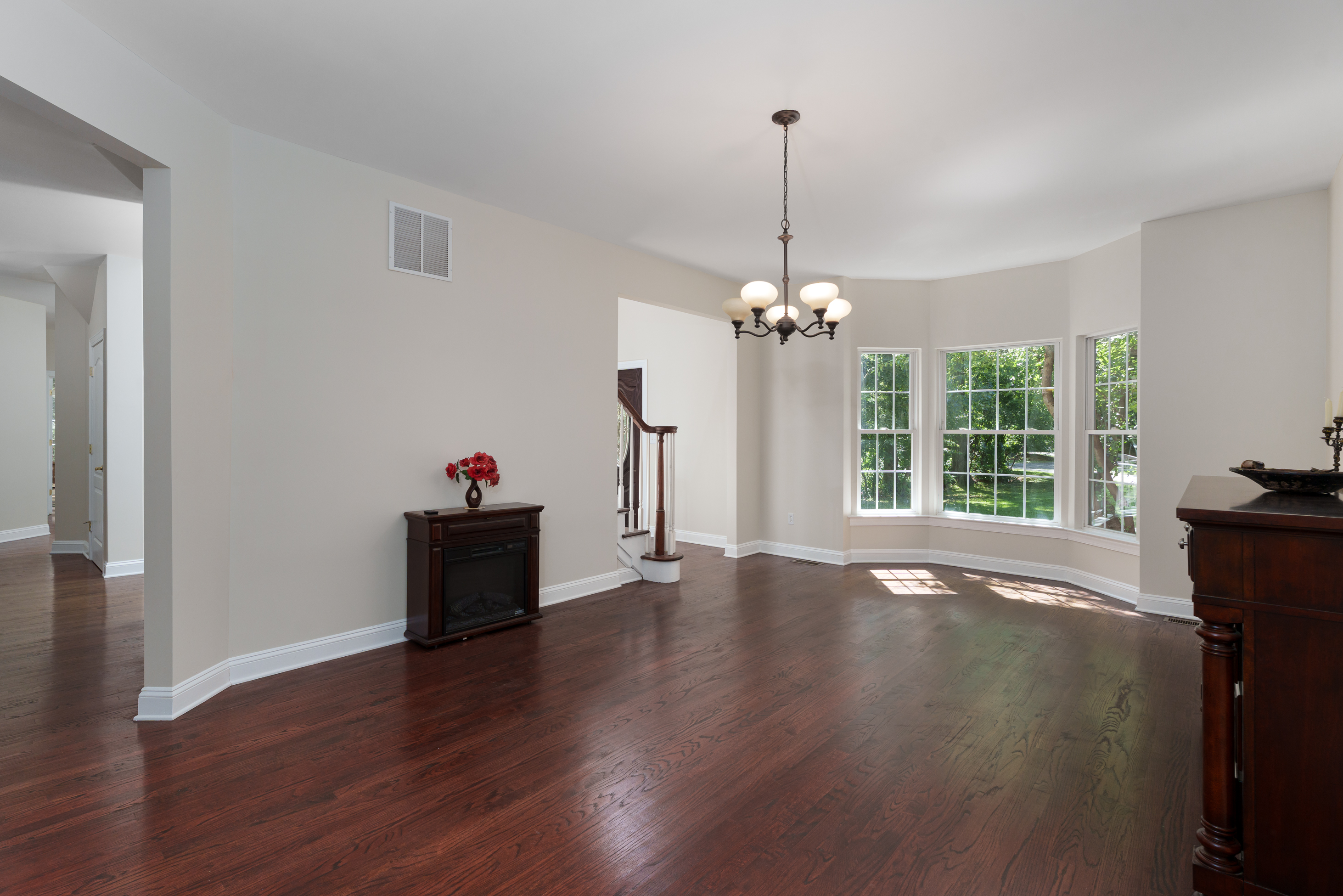  Privacy, Space and Prestige in West Windsor - 物件實景