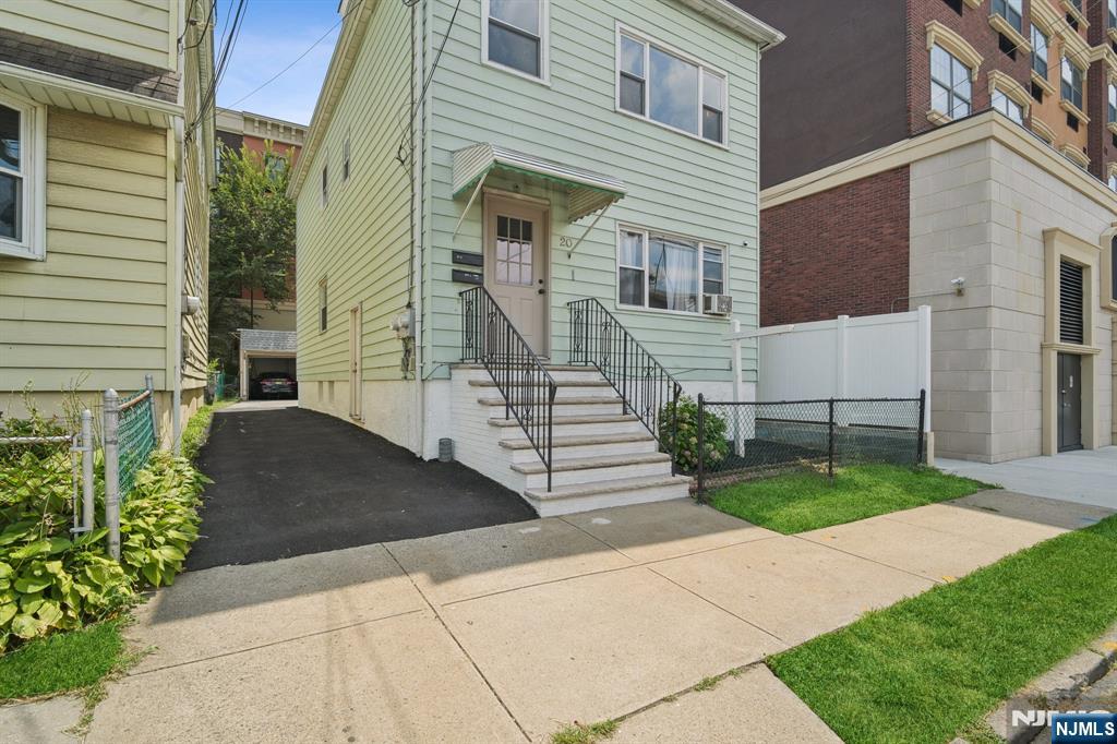 Garfield, New Jersey, 07026, United States, 4 Bedrooms Bedrooms, ,3 BathroomsBathrooms,Residential,For Sale,1905958